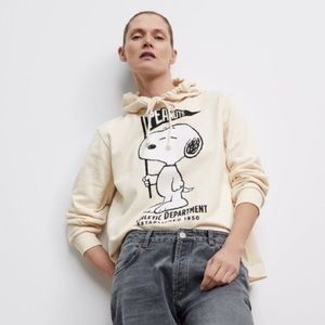 Zara Snoopy Hooded Sweatshirt NWT